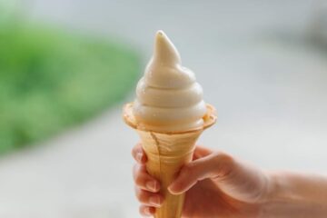 できたてモッツァレラや濃厚ソフトも♪ SOFTCREAM STANDの人気商品をご紹介🧀🍦